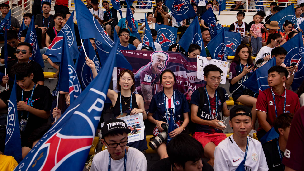 PSG brings football fever back in town_EYESHENZHEN