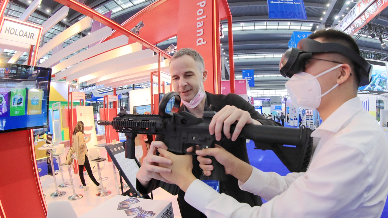 Largest-ever China Hi-Tech Fair concludes