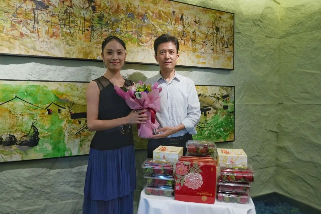 SZ delegation visits &lsquo;Wing Chun&rsquo; cast